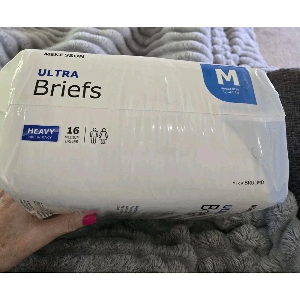 McKesson Ultra Briefs Heavy Absorbency Medium 32-44